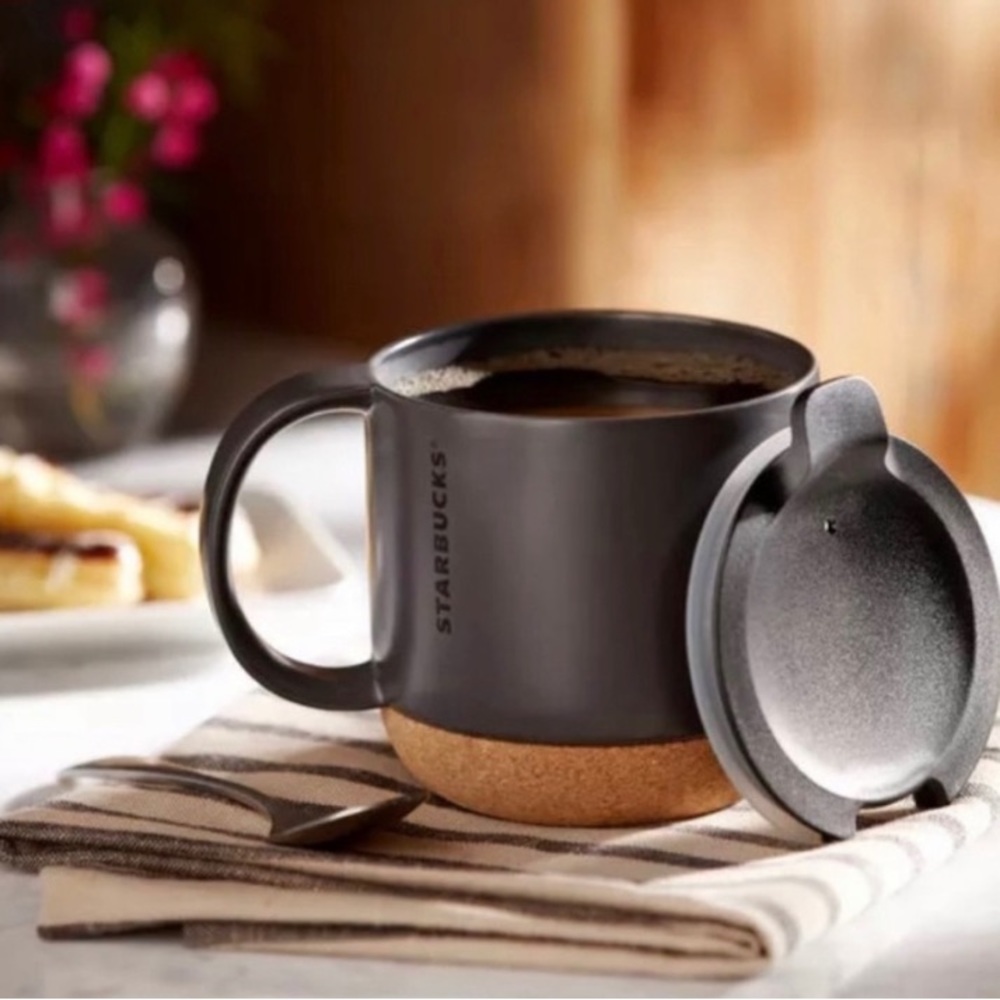 Starbucks 12oz coffee mug with lid